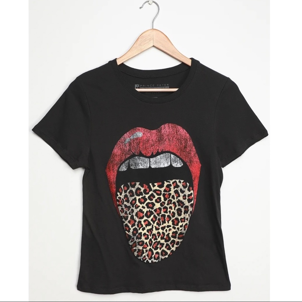 Leopard tongue washed black retro tee XS